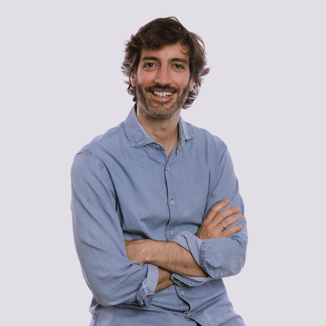 pedro-square-blue-bg